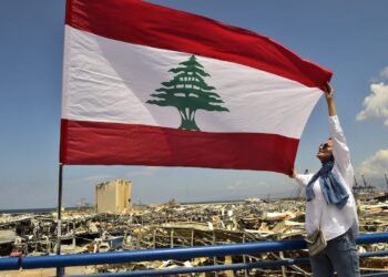 Hezbollah, Amal end boycott of Lebanon’s cabinet amid economic crisis – Middle East Monitor