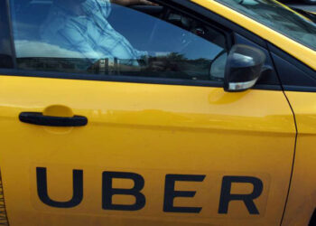 Uber pushes for arbitration in fares row with drivers