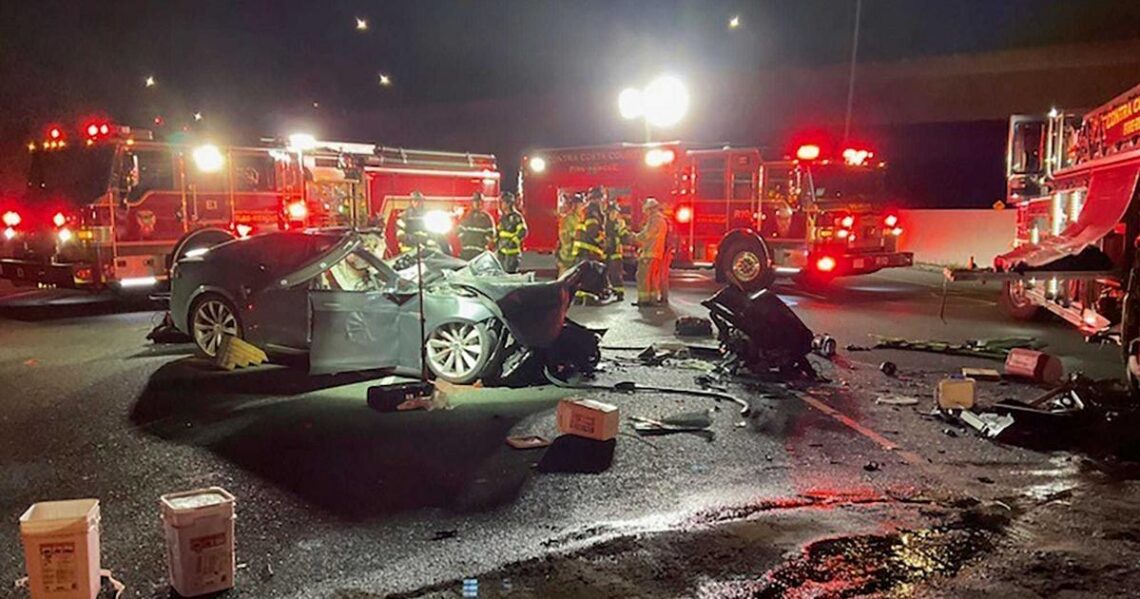 Government launches investigation into deadly Tesla accident on California highway over possible use of automated driver technology