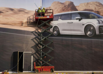 UAE sees higher Chinese car sales as China faces decline at home